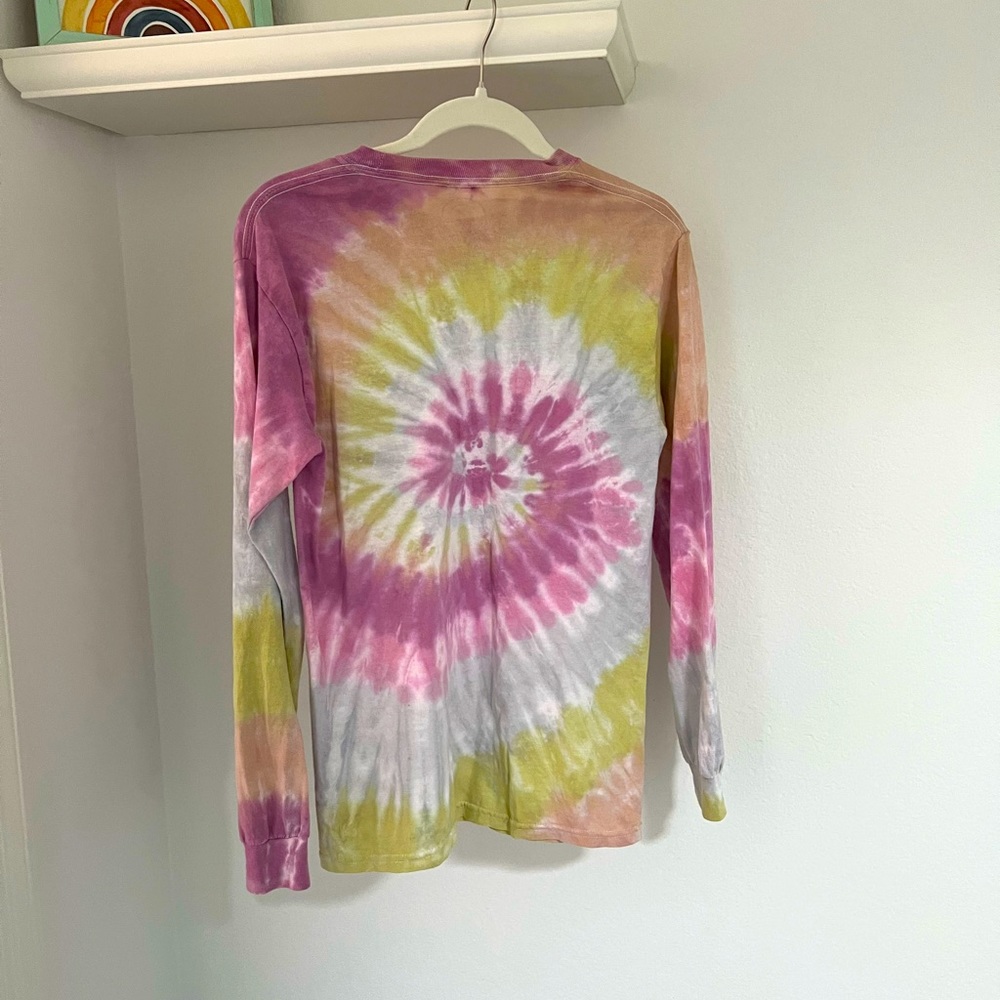Women’s Small size Boss Dog Art Dept long sleeve shirts